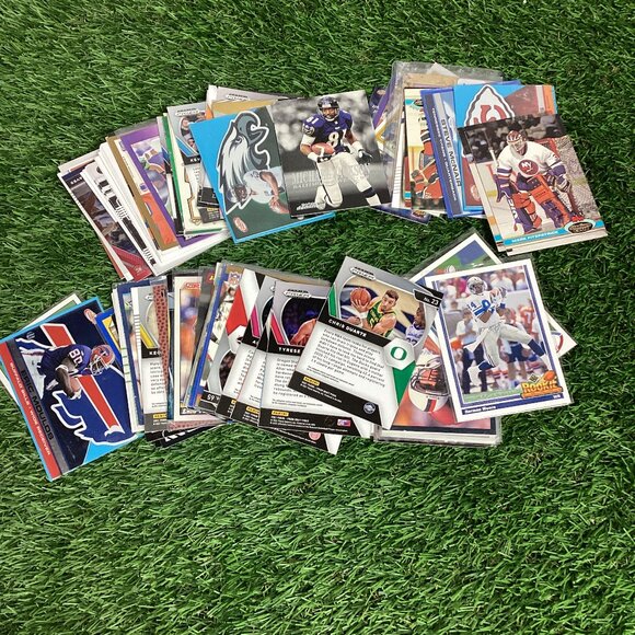Lot Baseball Basketball Football Hockey Cards 90+ - Picture 1 of 3